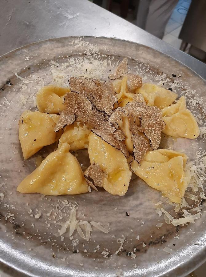 达嘉尼酒店 Zogno 外观 照片