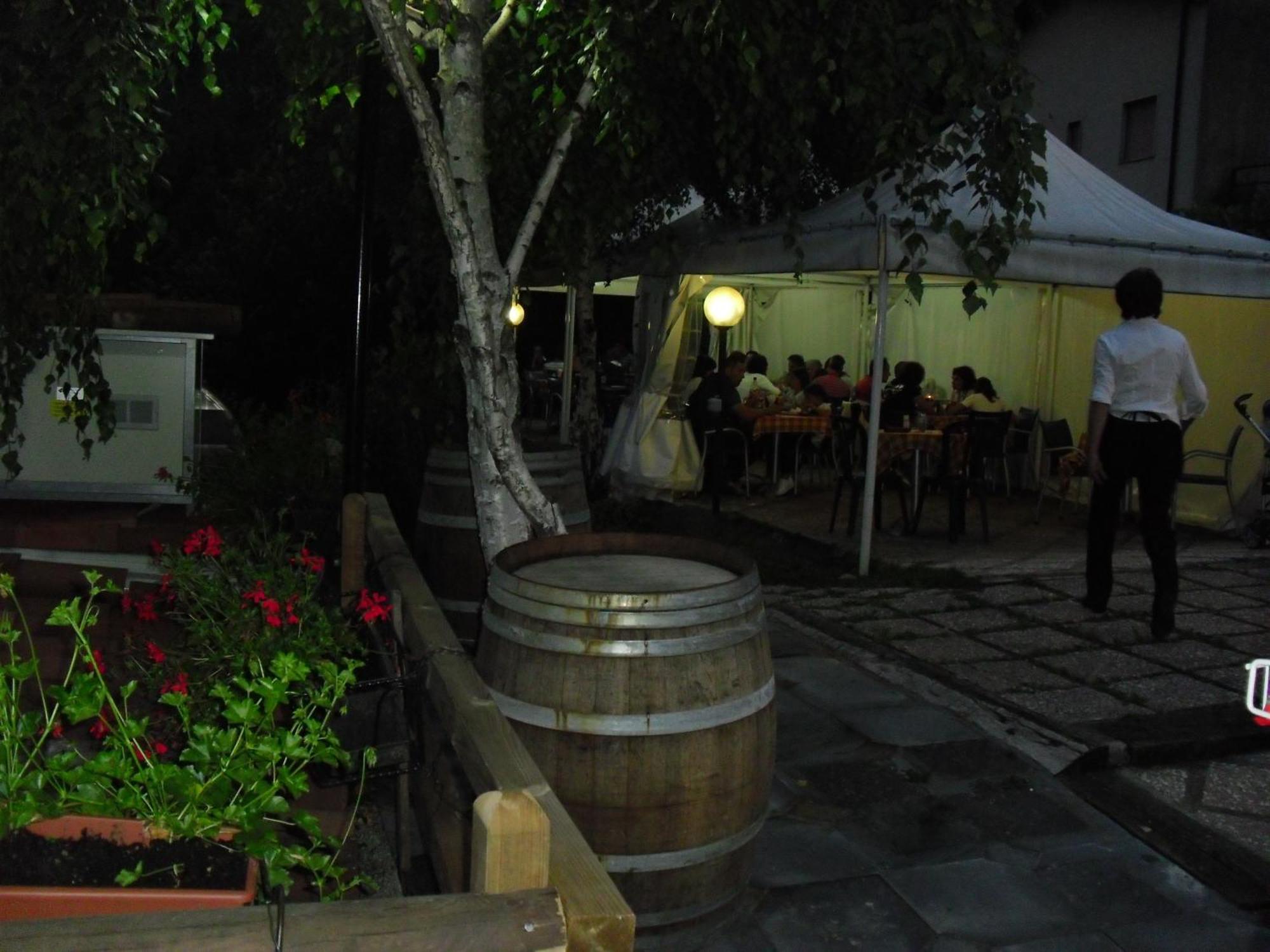 达嘉尼酒店 Zogno 外观 照片